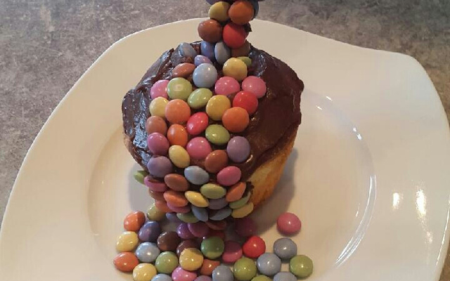 Gravity cake