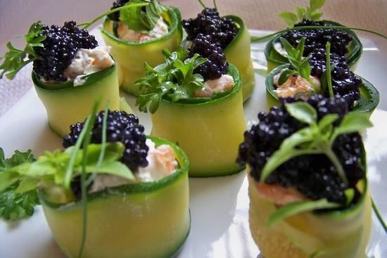 Maki de courgettes au Philadelphia light ciboulette  et à la truite fumée