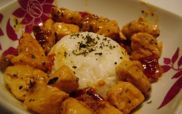 Émincé de poulet aux tomates séchées