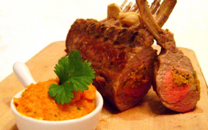 Carré d'agneau farci à la coriandre