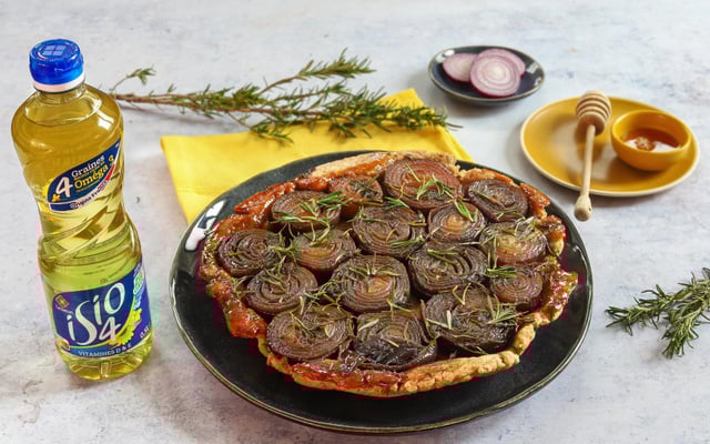 Tarte rustique aux oignons façon tatin