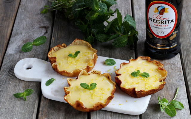 TartiCrêpe au rhum et lemon curd