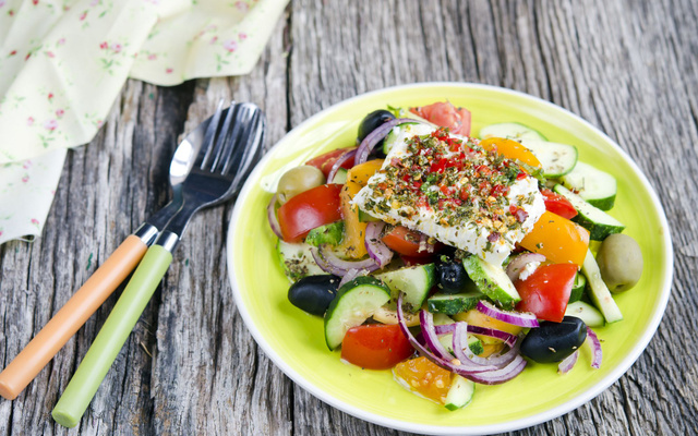 Salade grecque ou choriatiki - 750g - Adobestock