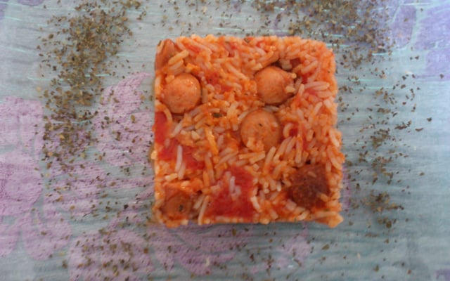 Saucisse riz à la tomate