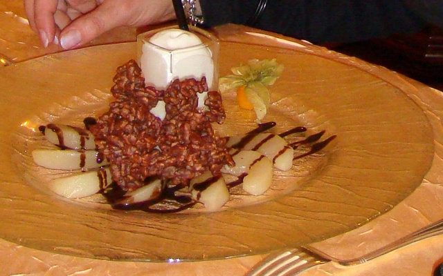 Riz soufflé au chocolat et sa mousse d'amande