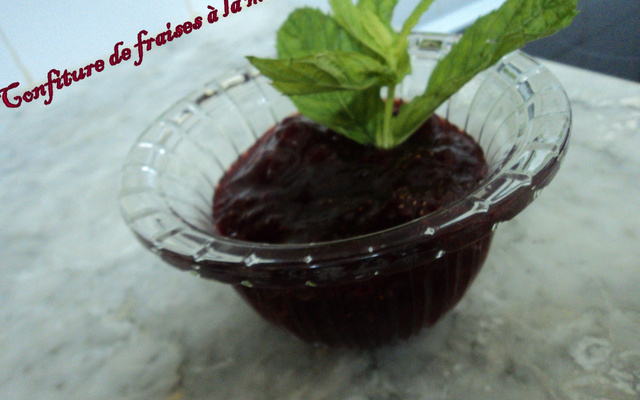 Confiture de fraises à la menthe fraîche