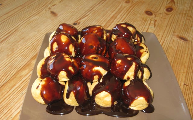 Profiteroles au chocolat