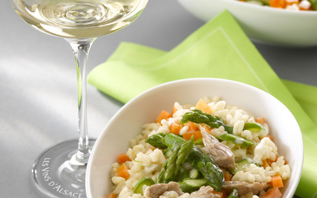 Risotto aux asperges vertes et fines lamelles de veau