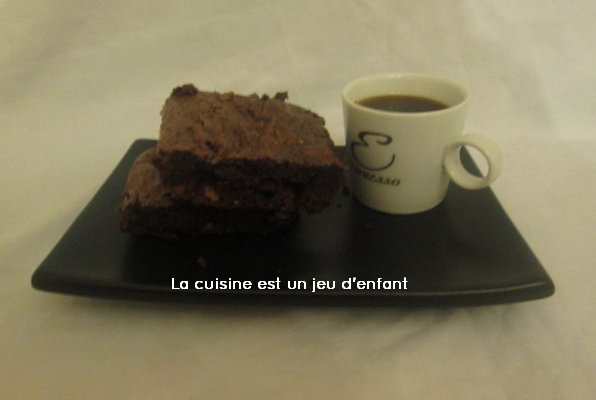 Brownies aux noisettes et margarine
