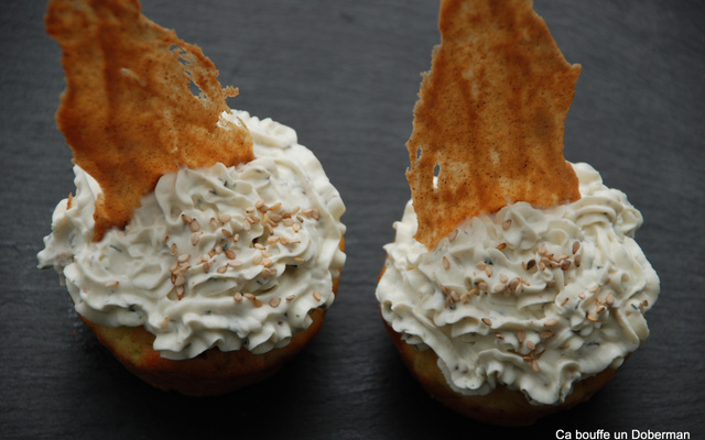 Cupcake de courgette et citron vert, tuile de blé noir