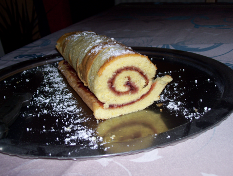 Gâteau roulée à la confiture 'couille du pape'