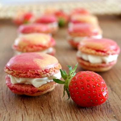 Macarons à la sauge ananas & à la fraise