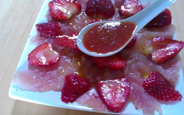 Carpaccio de thon et fraises