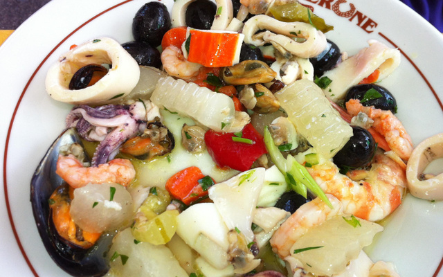 Salade de fruits de mer thaï