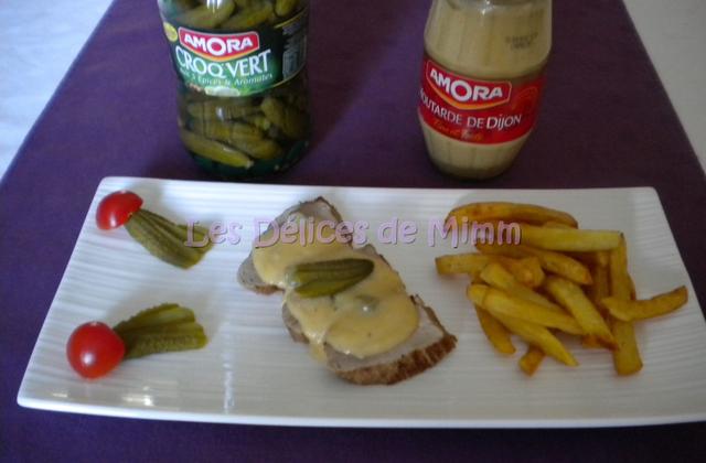 Filet mignon, sauce moutarde et cornichons - Photo par mimm10