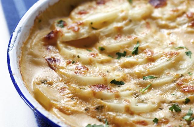 Gratin dauphinois au fromage à raclette RichesMonts - Photo par 750g