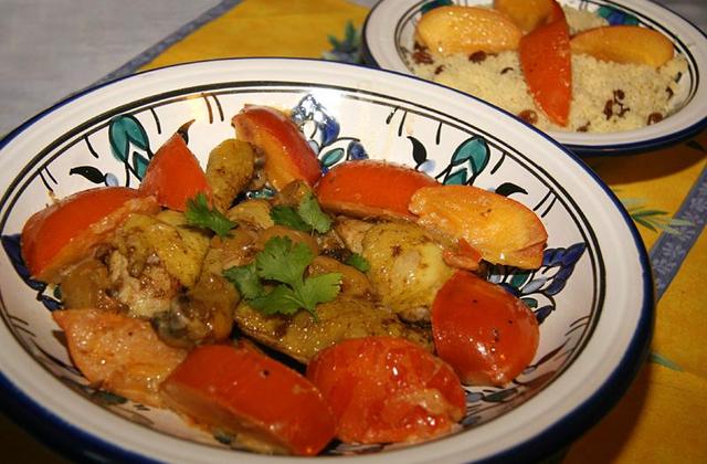 Tajine de poulet aux Kaki Persimon pour le Programme Alimentation et Insertion - Photo par jackieyZ