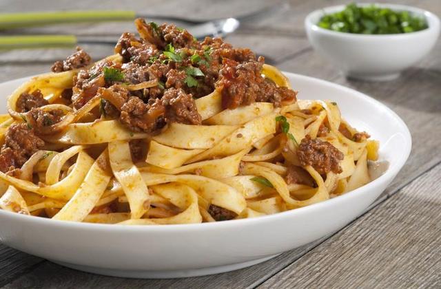 Tagliatelles bolognaise pleines de caractère - Photo par Amora