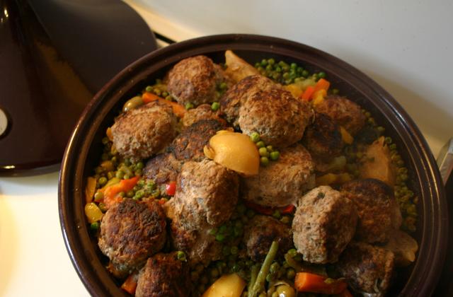 Tajine de légumes et boulettes Keftas - Photo par delphirl