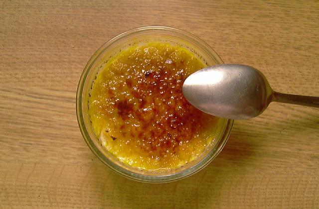 Crème brûlée aux pommes facile - Photo par Poucinette Cook