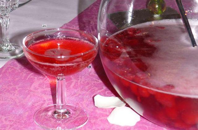 Soupe de champagne fraises et framboises - Photo par chapeae
