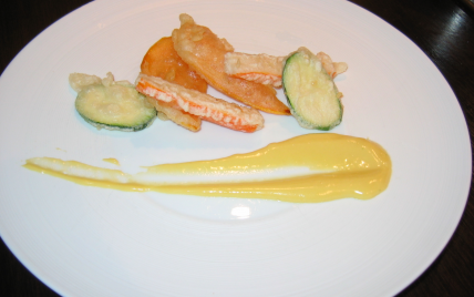En direct de l'Afrique du Sud :Tempura de surimi, courgette et patate douce et leur sauce sabayon citron wasabi - Orts