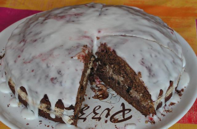 Gâteau aux pruneaux et vin rouge - Photo par kekeli