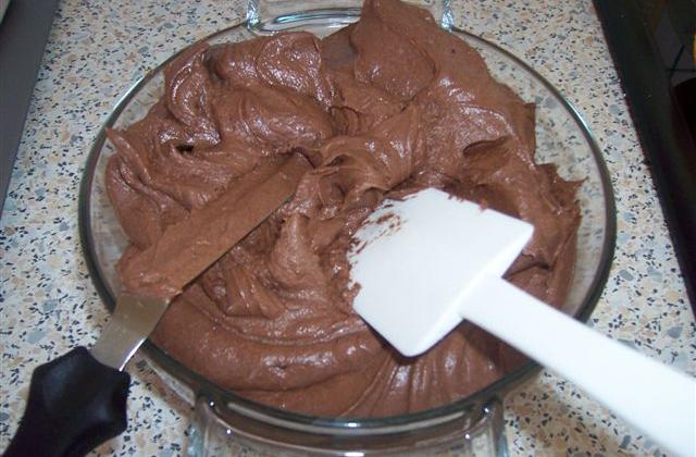 Crème au beurre au chocolat facile - Photo par mllemi