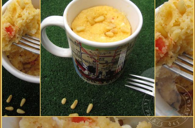 Mug cake poivron, féta, pignons - Photo par vgonza