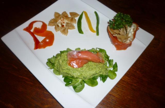 Mousse de brocolis et son petit panier de saumon - Photo par lilimarti