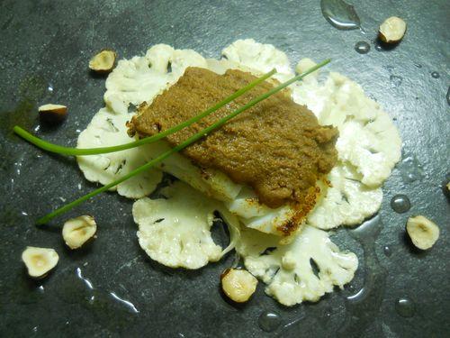 Cabillaud rôti au beurre salé, émincé de chou-fleur à l'huile de noisette et pâte au spéculoos - Mumukouski