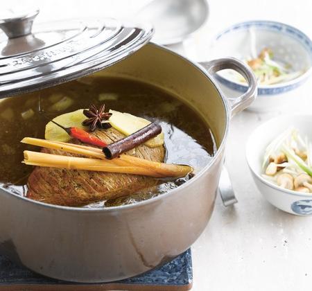 Bœuf à la nage aux épices orientales - Photo par Le Creuset