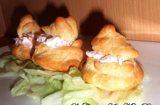 Mini choux au saumon fumé - Photo par La cuillère aux mille délices