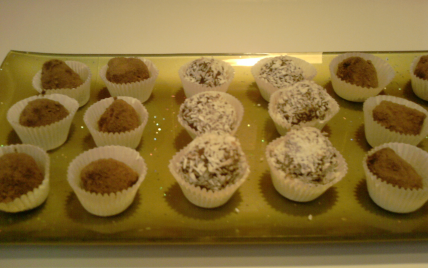 Truffes au chocolat faciles et rapides - Photo par ellenar