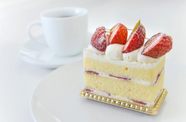 Diaporama 10 Idees De Recettes A Faire Avec Un Gateau Rate Un Fraisier