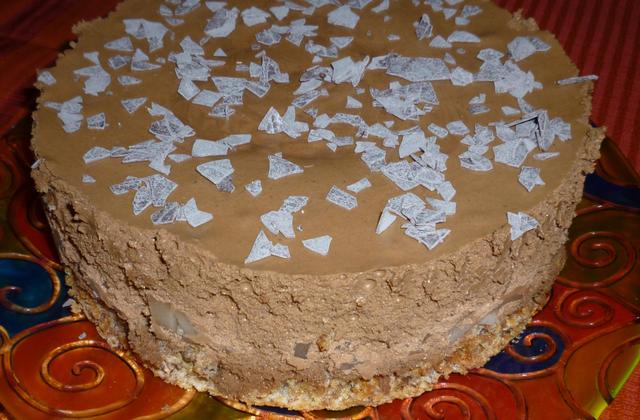 Mousse chocolat & poire sur fond de dacquoise - Photo par lutin13