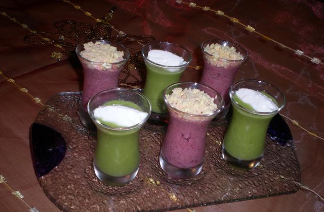 Verrines de soupe de petits pois et betteraves - Photo par alicia1l