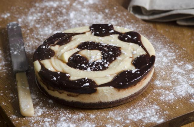 Cheese-cake vanille, chocolat noir et biscuits palets bretons - Photo par 750g