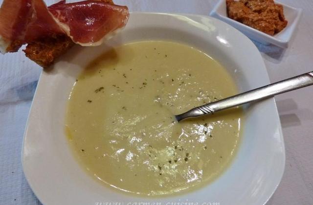 Velouté de panais et mouillettes de pata negra - Carmen