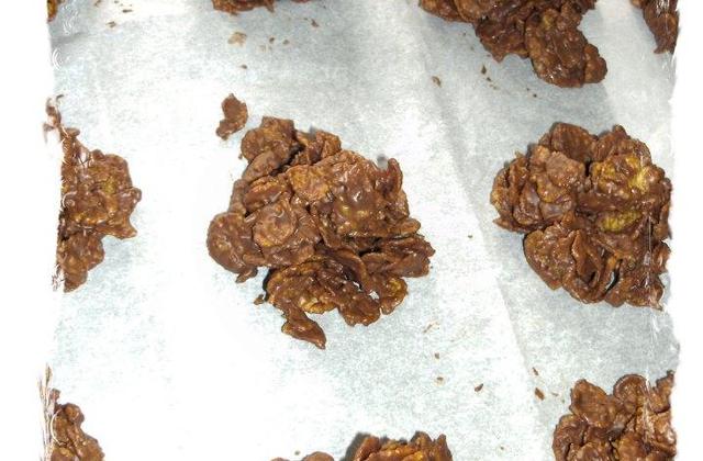 Roses des sables faciles aux corn'flakes aux trois chocolats - Photo par recette a nanie