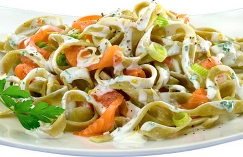 Tagliatelles vertes au Philadelphia et au saumon fumé - Photo par philad3