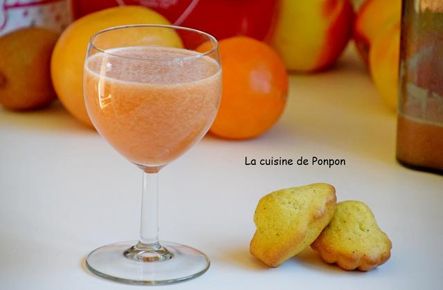 Jus d'orange, pamplemousse, kiwi et sirop d'amour - Photo par Ponpon