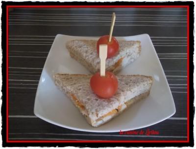 Club sandwich au fromage frais poulet et légumes croquants, toast - Lirilou