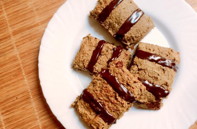 Biscuits vegan et fitness à la banane et au chocolat - Photo par cherrycordia