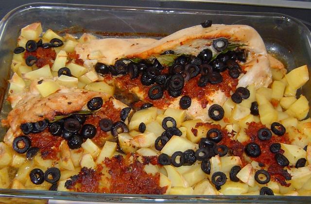 Dinde farcie tomate - olives - Photo par titoulfr