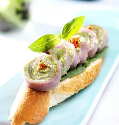 Roulé de chèvre et pesto en bruschetta - Photo par Ensoleil'ades
