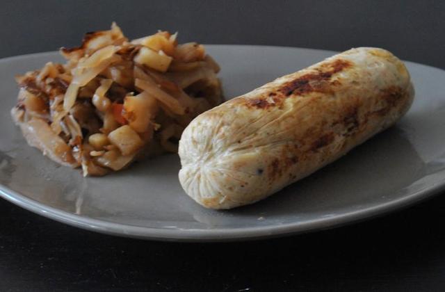 Compotée de chou blanc au vinaigre de cidre et boudin blanc - Photo par popottedepop