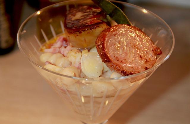 Mogettes au foie gras et à l'andouille - Photo par charloDe