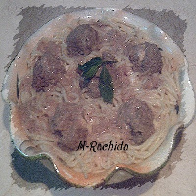 Spaghetti et boulettes de viande - Photo par mrachi