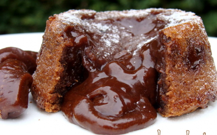 Moelleux au chocolat au lait, cœur coulant de carambar - Photo par couleu